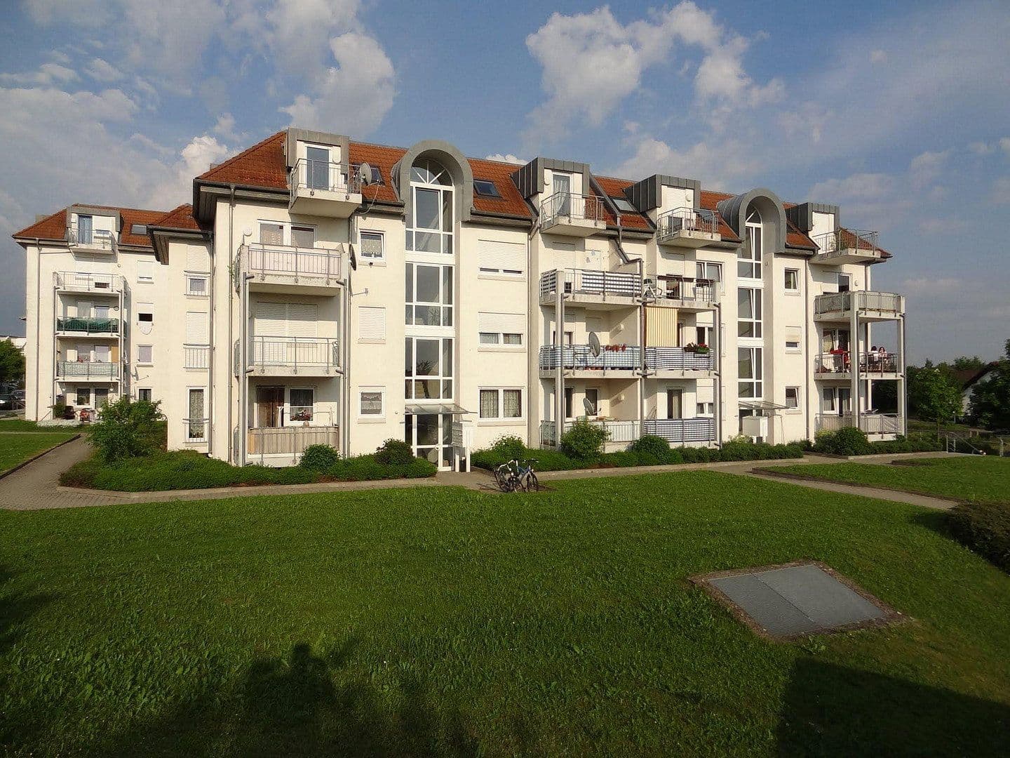 Prodej bytu 2+1 46 m², Anne-Frank-Straße 13, Laupheim, Bádensko-Württembersko Prodej bytu 2+1 46 m², Anne-Frank-Straße 13, Laupheim, Bádensko-Württembersko