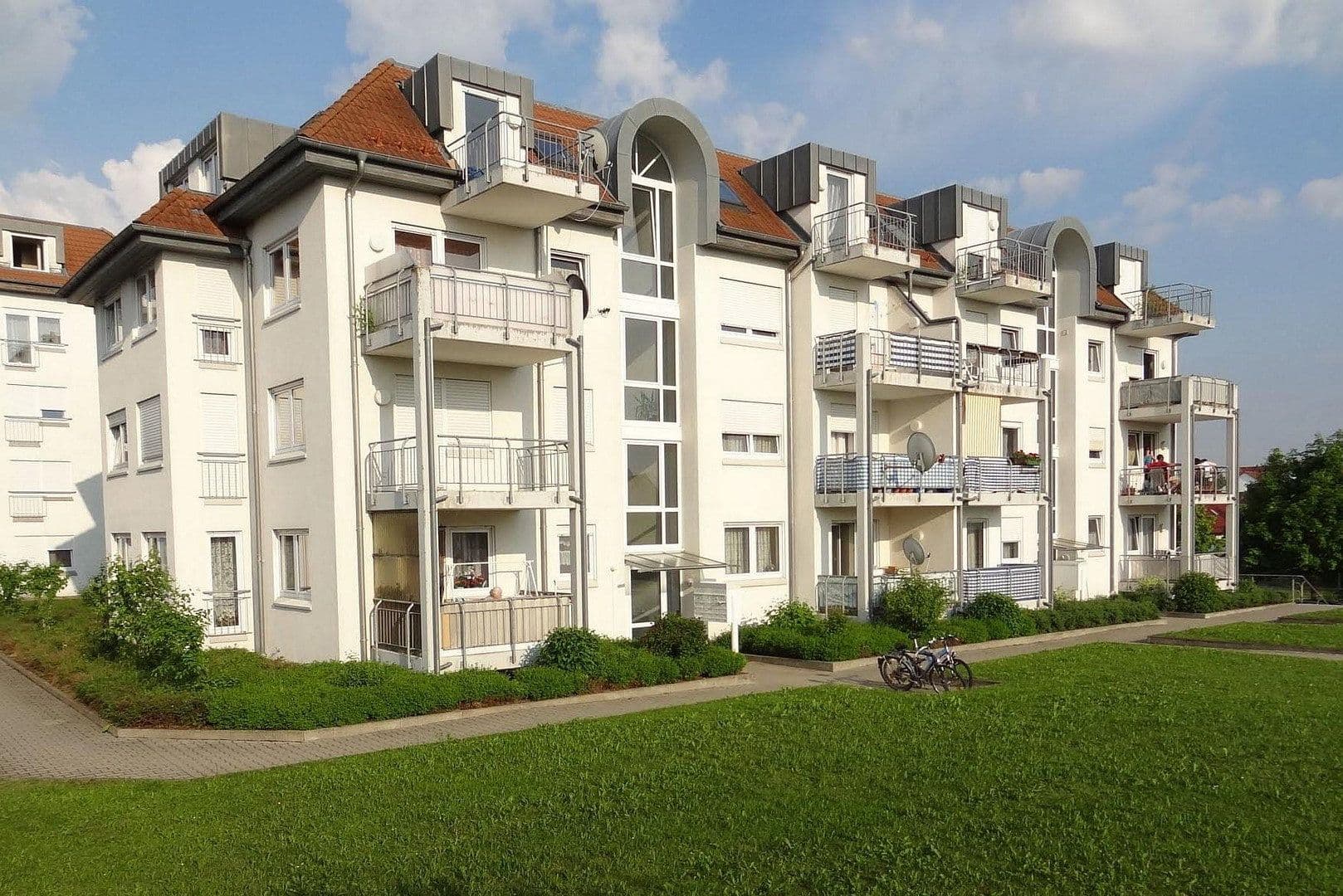 Prodej bytu 2+1 46 m², Anne-Frank-Straße 13, Laupheim, Bádensko-Württembersko Prodej bytu 2+1 46 m², Anne-Frank-Straße 13, Laupheim, Bádensko-Württembersko