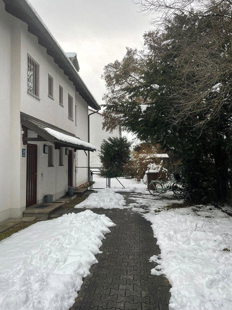 Pronájem bytu 3+1 75 m², Obermenzing/München, Bavorsko Pronájem bytu 3+1 75 m², Obermenzing/München, Bavorsko