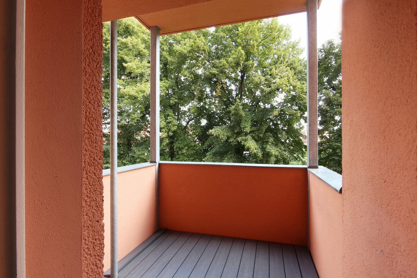 Pronájem bytu 3+1 64 m², Mockauer Straße 68, Leipzig, Sasko Pronájem bytu 3+1 64 m², Mockauer Straße 68, Leipzig, Sasko