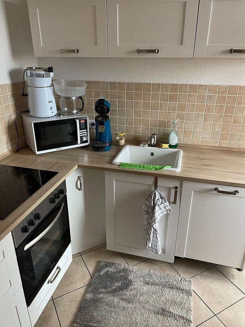 Pronájem bytu 3+1 64 m², Mockauer Straße 68, Leipzig, Sasko Pronájem bytu 3+1 64 m², Mockauer Straße 68, Leipzig, Sasko