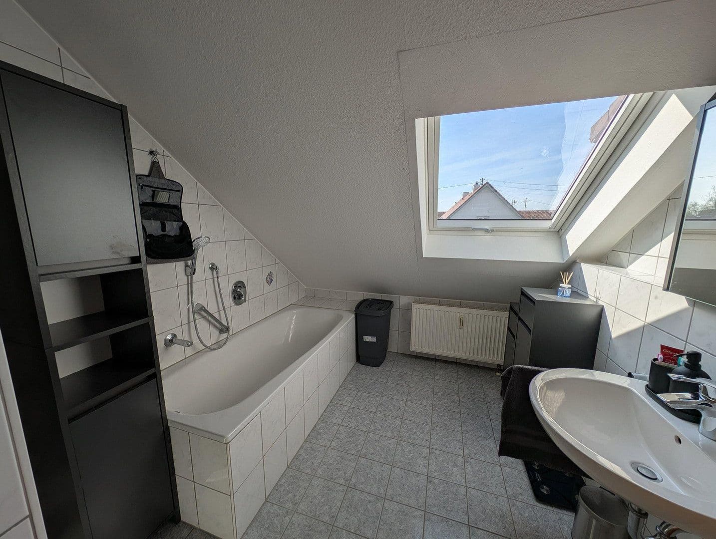 Prodej bytu 2+1 59 m², Weißenhorner Straße 9a, Bibertal, Bavorsko Prodej bytu 2+1 59 m², Weißenhorner Straße 9a, Bibertal, Bavorsko