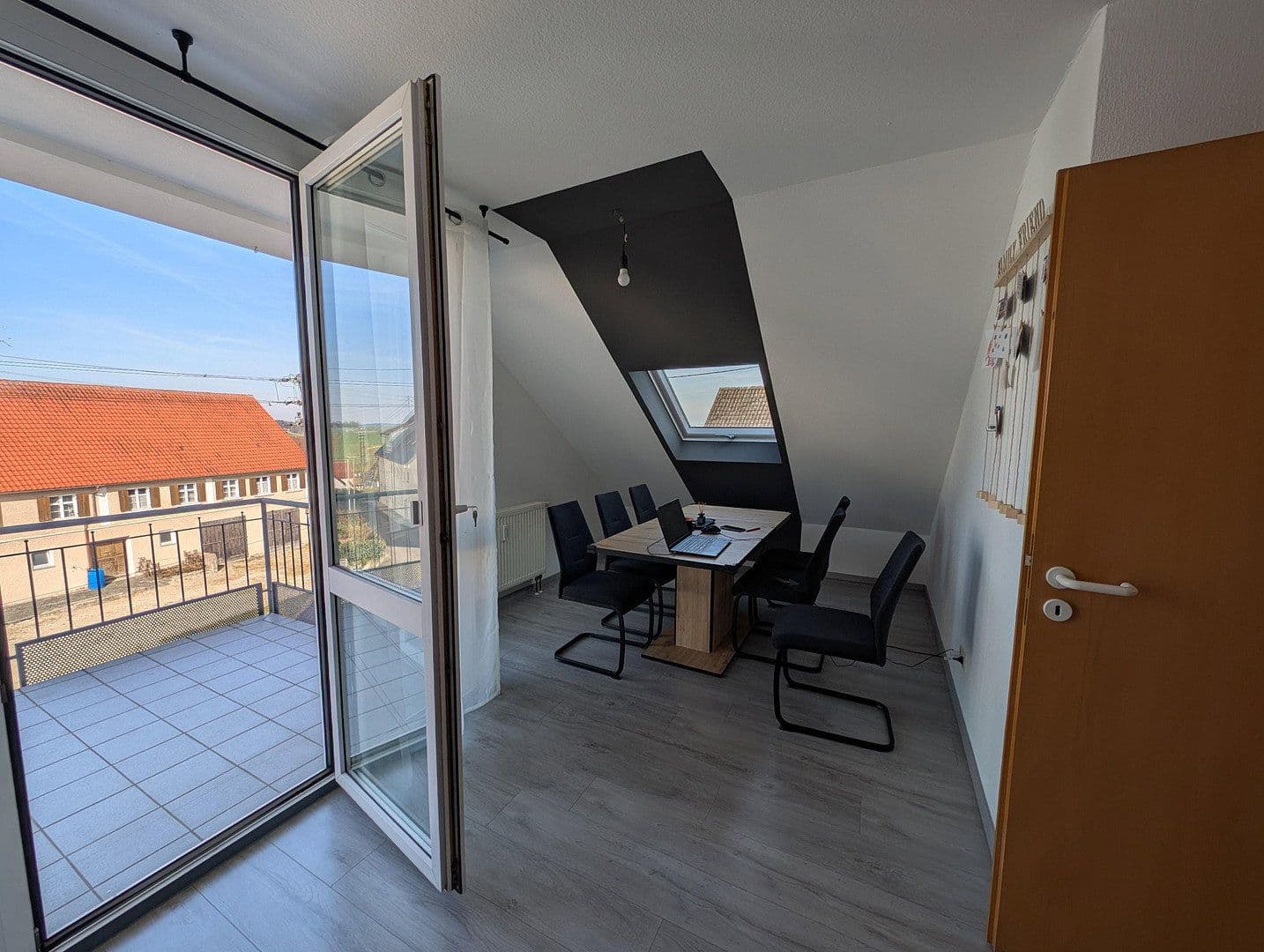 Prodej bytu 2+1 59 m², Weißenhorner Straße 9a, Bibertal, Bavorsko Prodej bytu 2+1 59 m², Weißenhorner Straße 9a, Bibertal, Bavorsko