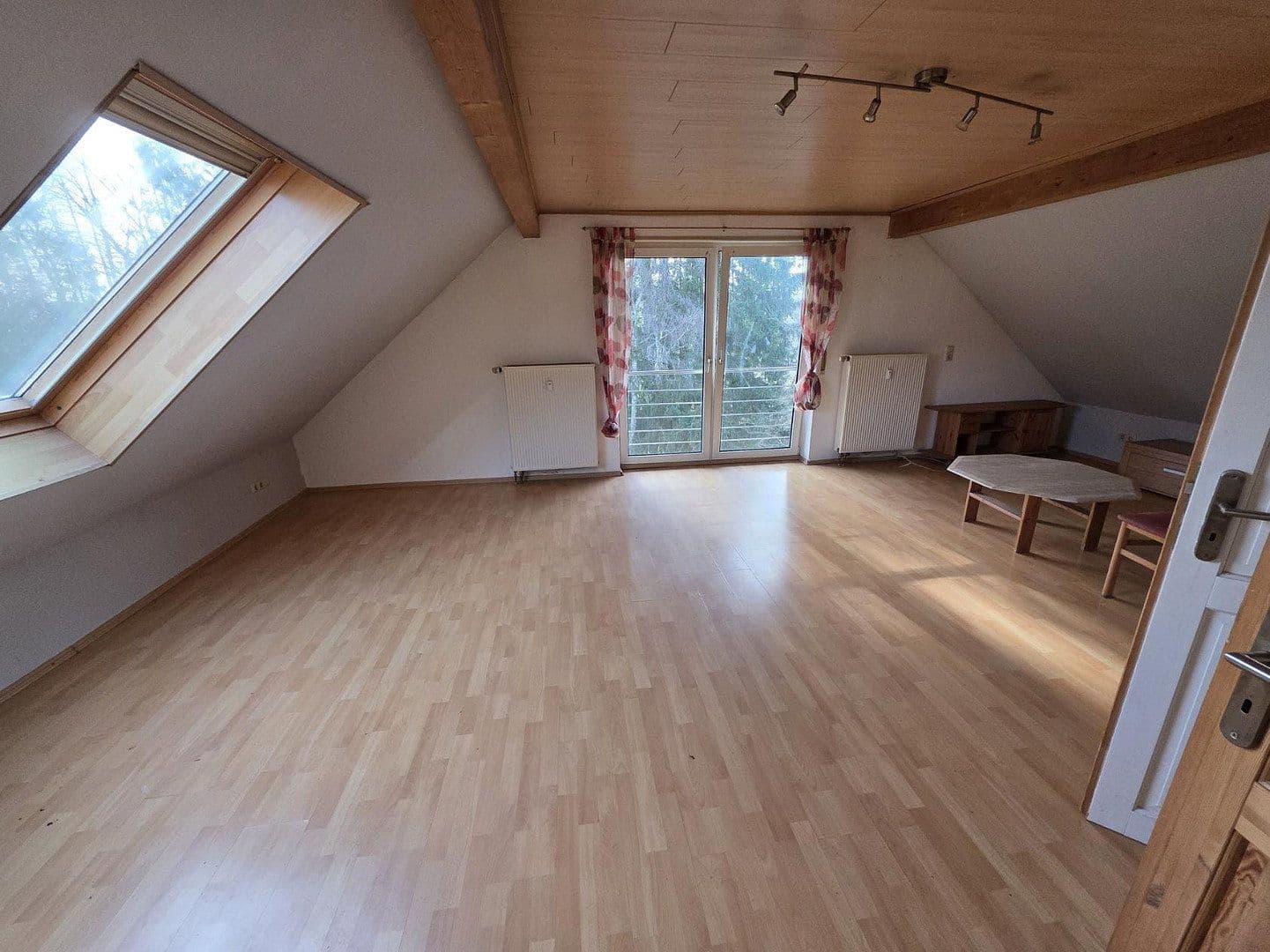 Pronájem bytu 3+1 93 m², Heidestraße 31, Freilingen, Porýní-Falc Pronájem bytu 3+1 93 m², Heidestraße 31, Freilingen, Porýní-Falc