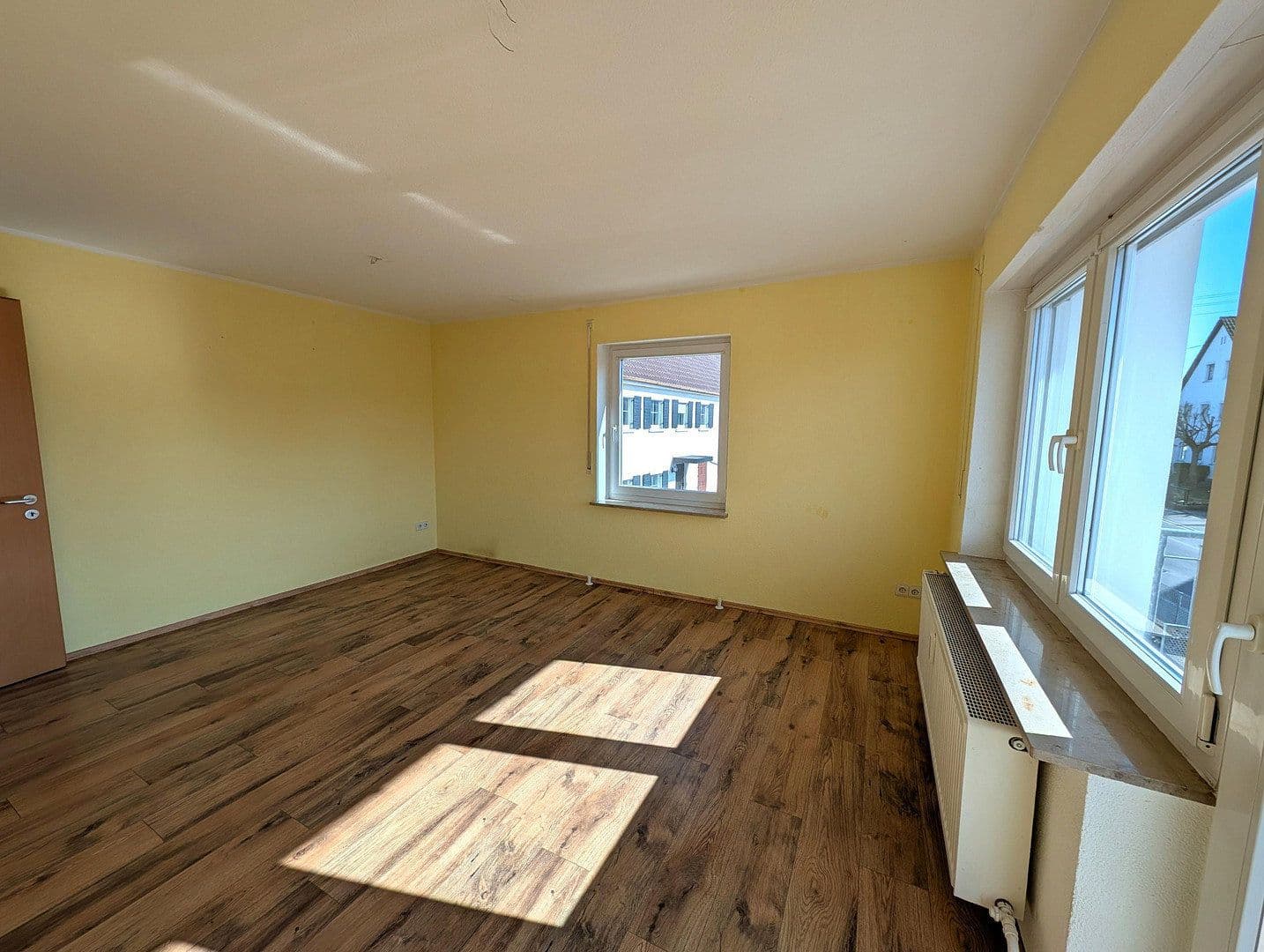 Prodej bytu 3+1 78 m², Weißenhorner Straße 9, Bibertal, Bavorsko Prodej bytu 3+1 78 m², Weißenhorner Straße 9, Bibertal, Bavorsko