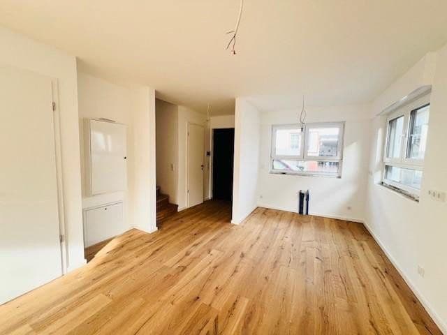 Prodej domu 112 m², pozemek 57 m², Neideckerstraße 4, Mainz, Porýní-Falc Prodej domu 112 m², pozemek 57 m², Neideckerstraße 4, Mainz, Porýní-Falc