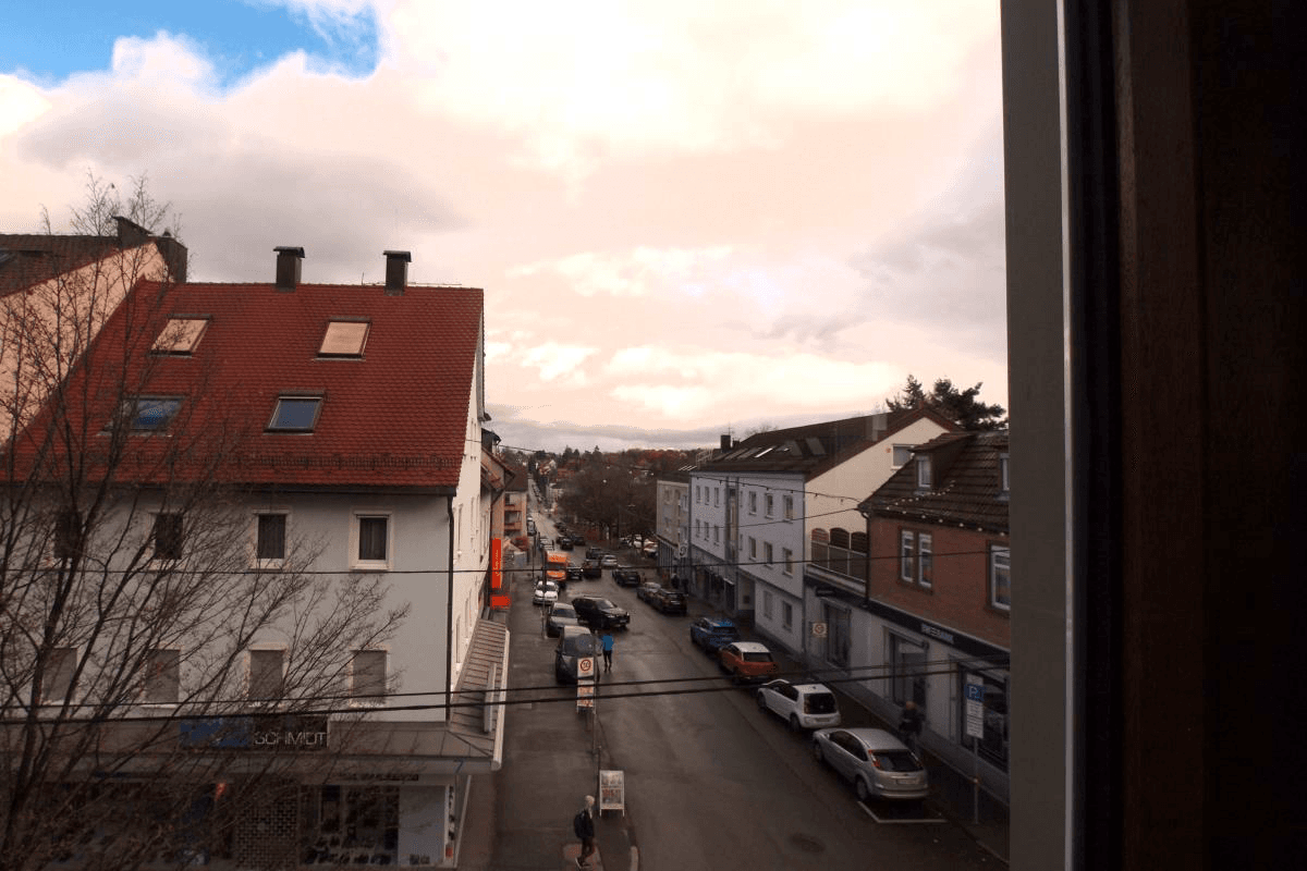 Pronájem bytu 3+1 64 m², Stuttgart, Bádensko-Württembersko Pronájem bytu 3+1 64 m², Stuttgart, Bádensko-Württembersko