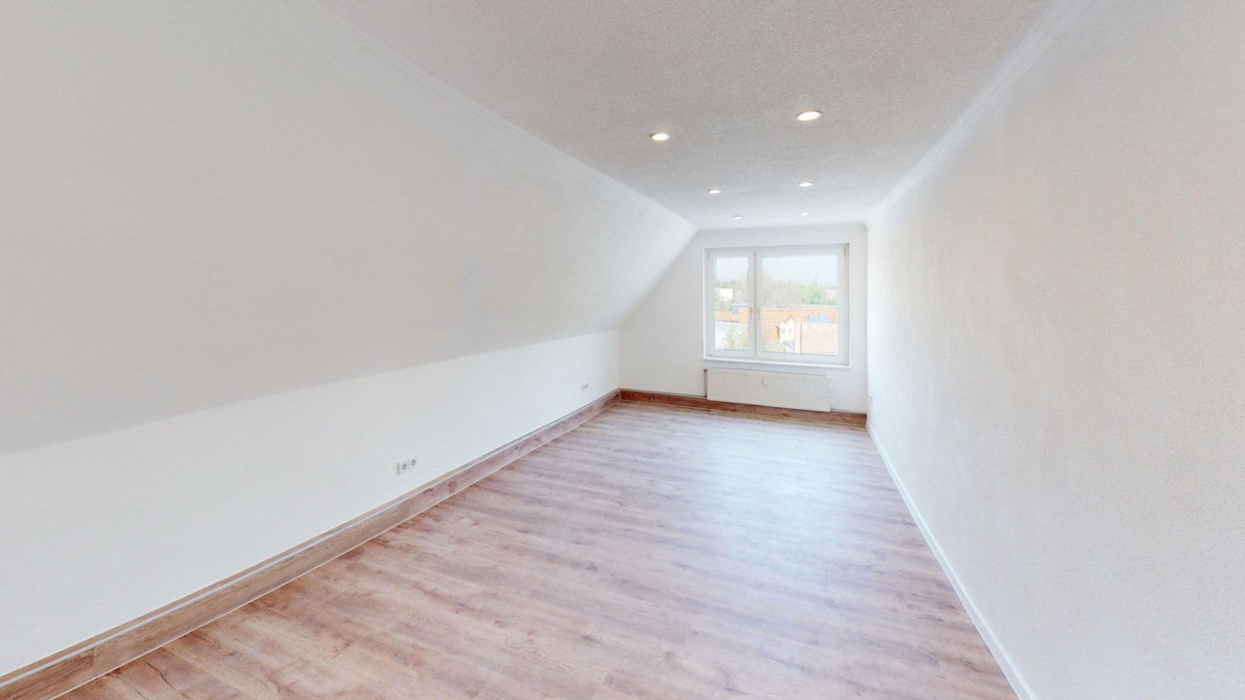Prodej domu 250 m², pozemek 469 m², Bahnhofstraße 4A, Hohenmölsen, Sasko-Anhaltsko Prodej domu 250 m², pozemek 469 m², Bahnhofstraße 4A, Hohenmölsen, Sasko-Anhaltsko