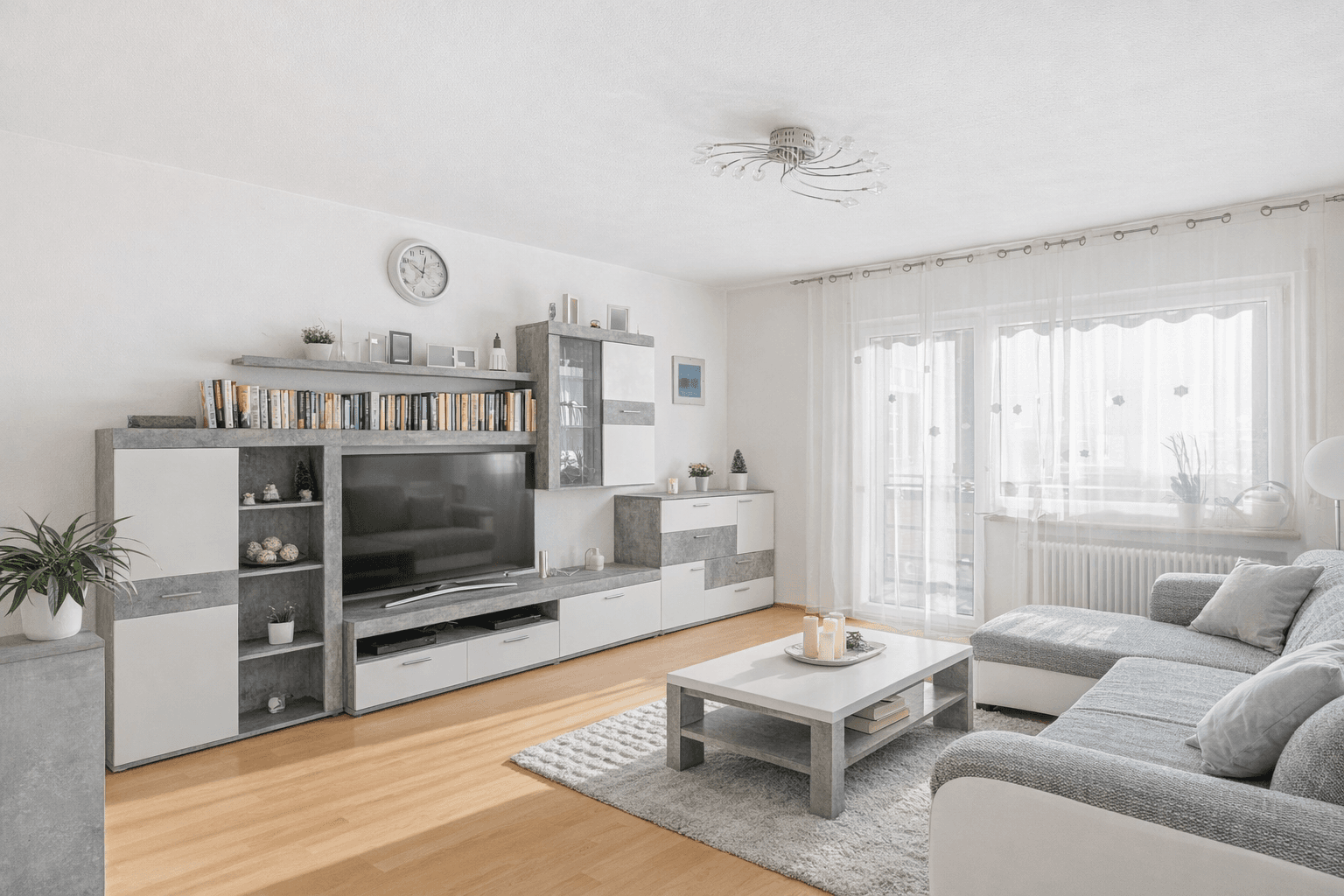 Prodej bytu 3+1 83 m², Brühlstr. 22, Beuren, Bádensko-Württembersko Prodej bytu 3+1 83 m², Brühlstr. 22, Beuren, Bádensko-Württembersko