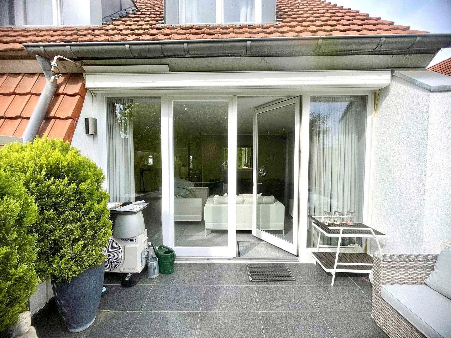 Prodej bytu 4+1 106 m², Köln, Severní Porýní-Vestfálsko Prodej bytu 4+1 106 m², Köln, Severní Porýní-Vestfálsko