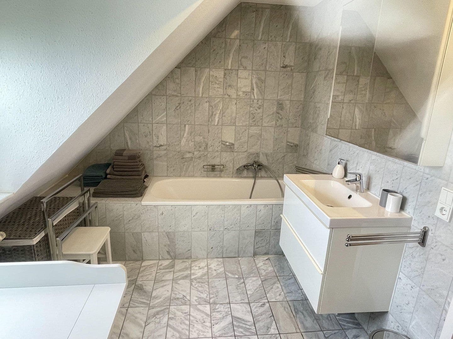 Prodej bytu 4+1 106 m², Köln, Severní Porýní-Vestfálsko Prodej bytu 4+1 106 m², Köln, Severní Porýní-Vestfálsko