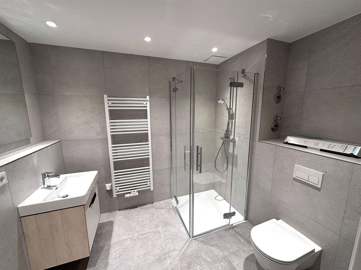 Pronájem bytu 1+1 40 m², Leipziger Straße 35A, Dresden, Sasko Pronájem bytu 1+1 40 m², Leipziger Straße 35A, Dresden, Sasko