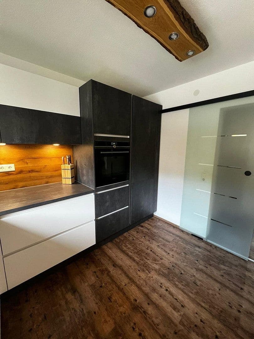 Pronájem bytu 2+kk 63 m², Tuttlingen, Bádensko-Württembersko Pronájem bytu 2+kk 63 m², Tuttlingen, Bádensko-Württembersko