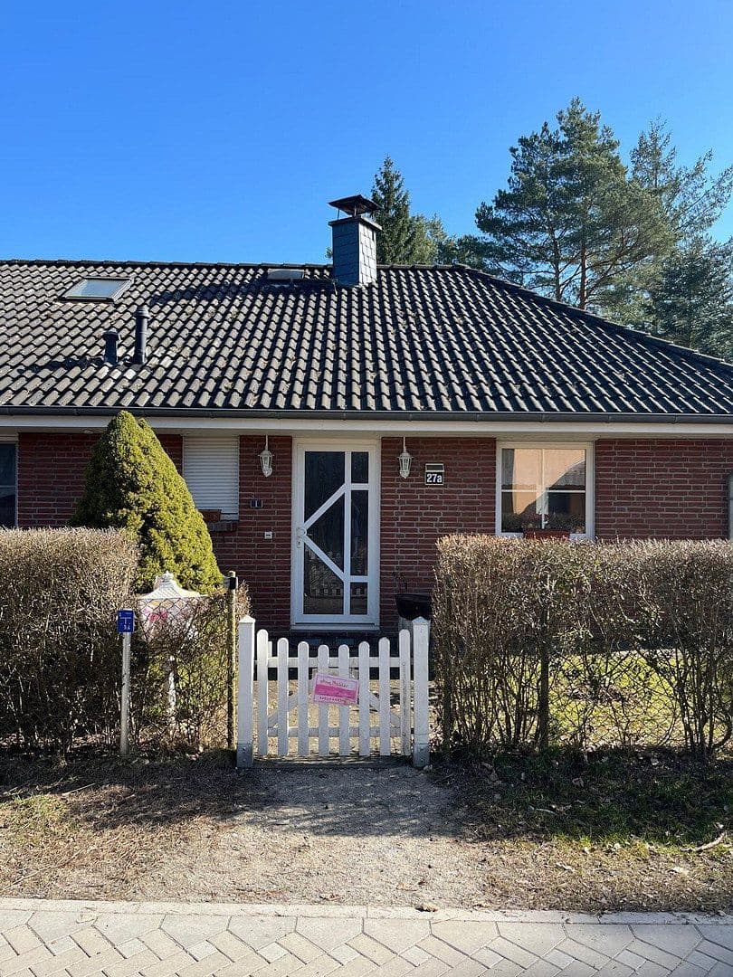 Prodej domu 104 m², pozemek 840 m², Ziegeleier Strasse 27a, Königs Wusterhausen, Braniborsko Prodej domu 104 m², pozemek 840 m², Ziegeleier Strasse 27a, Königs Wusterhausen, Braniborsko