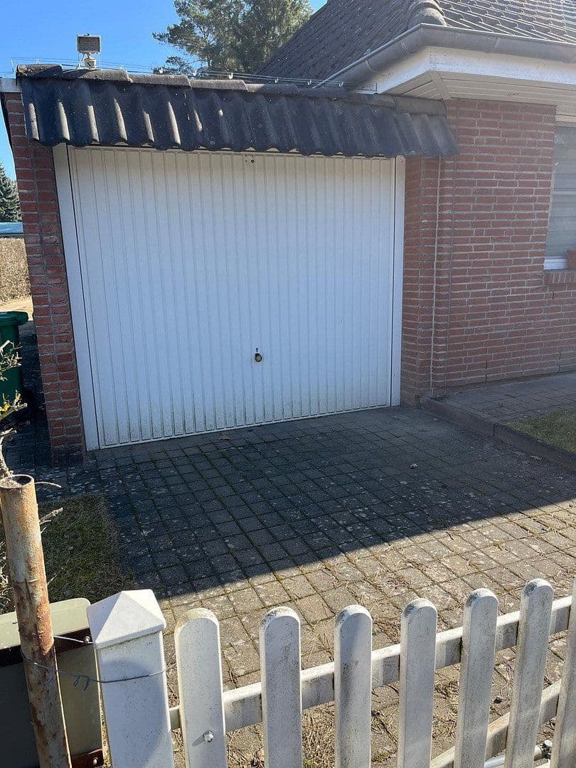 Prodej domu 104 m², pozemek 840 m², Ziegeleier Strasse 27a, Königs Wusterhausen, Braniborsko Prodej domu 104 m², pozemek 840 m², Ziegeleier Strasse 27a, Königs Wusterhausen, Braniborsko