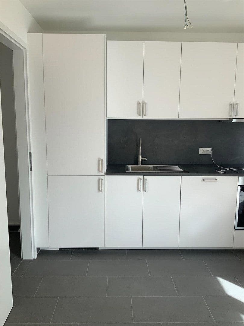 Pronájem bytu 4+1 118 m², Goerdelerstraße 33, Offenbach, Hessen Pronájem bytu 4+1 118 m², Goerdelerstraße 33, Offenbach, Hessen