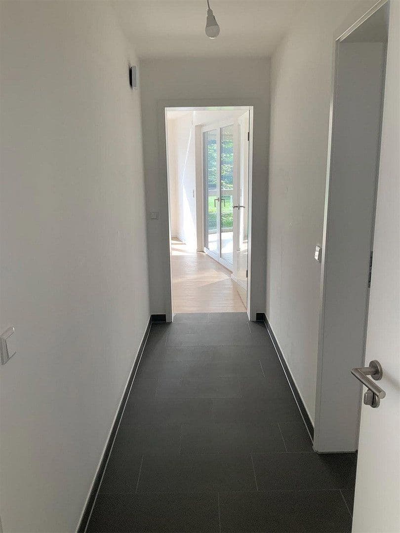 Pronájem bytu 4+1 118 m², Goerdelerstraße 33, Offenbach, Hessen Pronájem bytu 4+1 118 m², Goerdelerstraße 33, Offenbach, Hessen