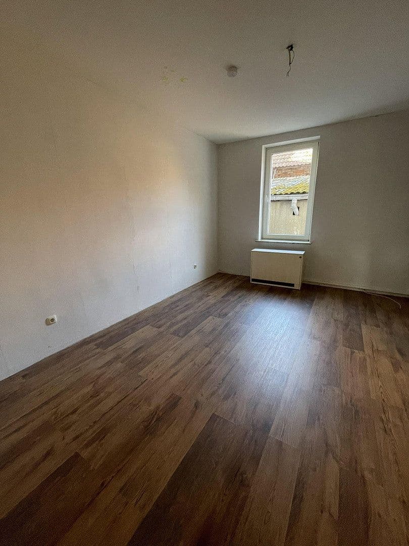 Pronájem bytu 3+1 72 m², Hauptstr. 34, Helmstedt, Dolní Sasko Pronájem bytu 3+1 72 m², Hauptstr. 34, Helmstedt, Dolní Sasko