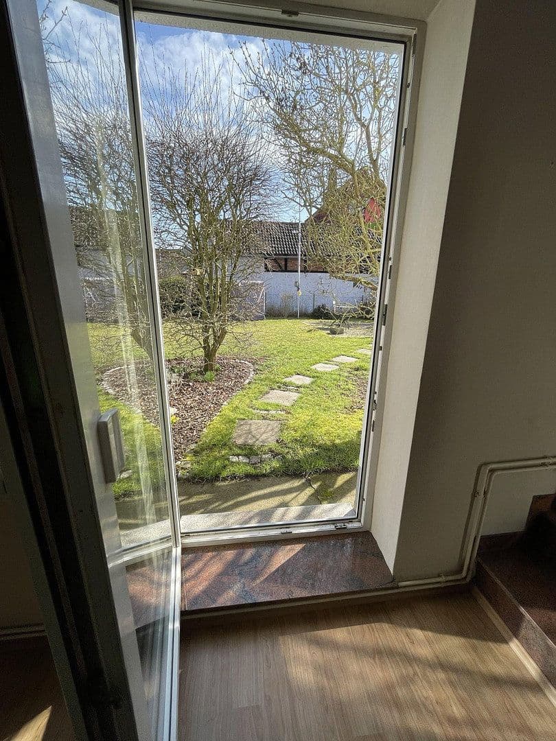 Pronájem bytu 4+1 137 m², Hauptstr. 34, Helmstedt, Dolní Sasko Pronájem bytu 4+1 137 m², Hauptstr. 34, Helmstedt, Dolní Sasko