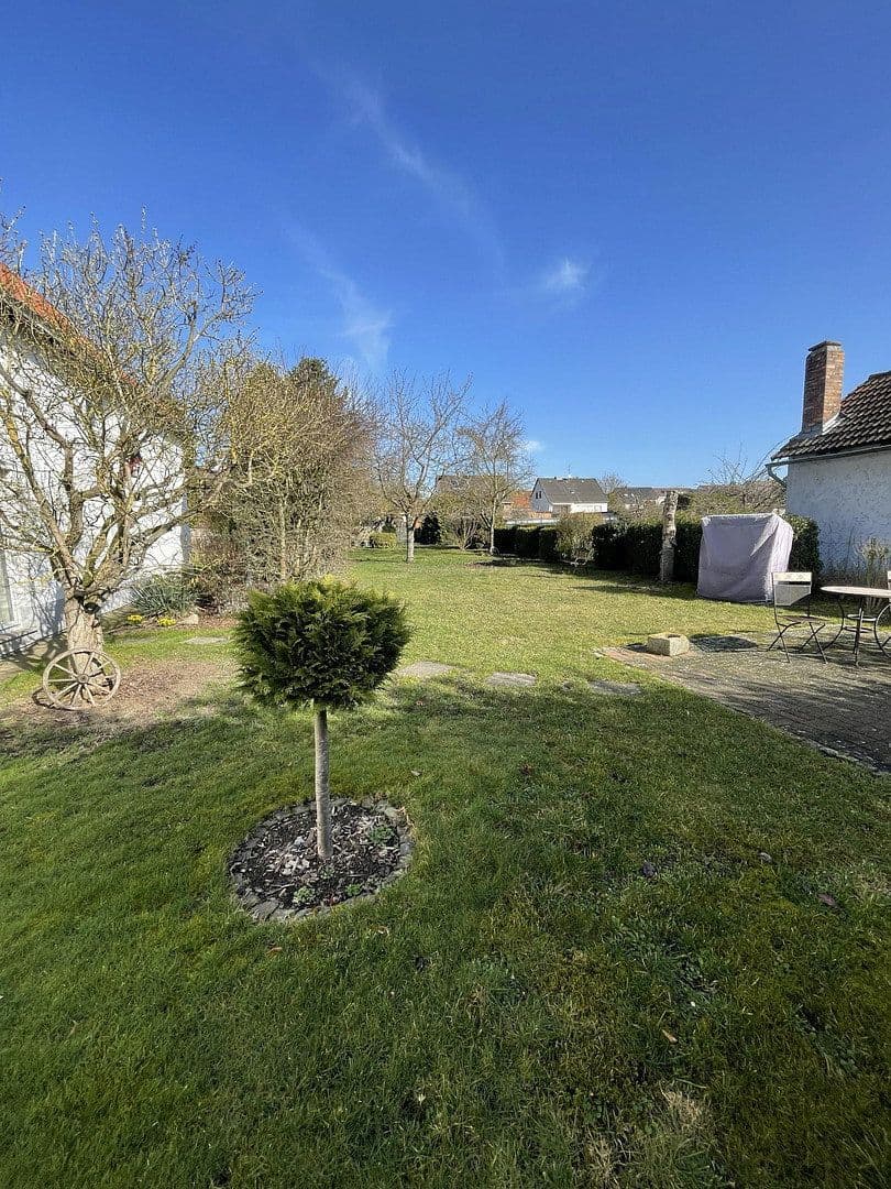 Pronájem bytu 4+1 137 m², Hauptstr. 34, Helmstedt, Dolní Sasko Pronájem bytu 4+1 137 m², Hauptstr. 34, Helmstedt, Dolní Sasko