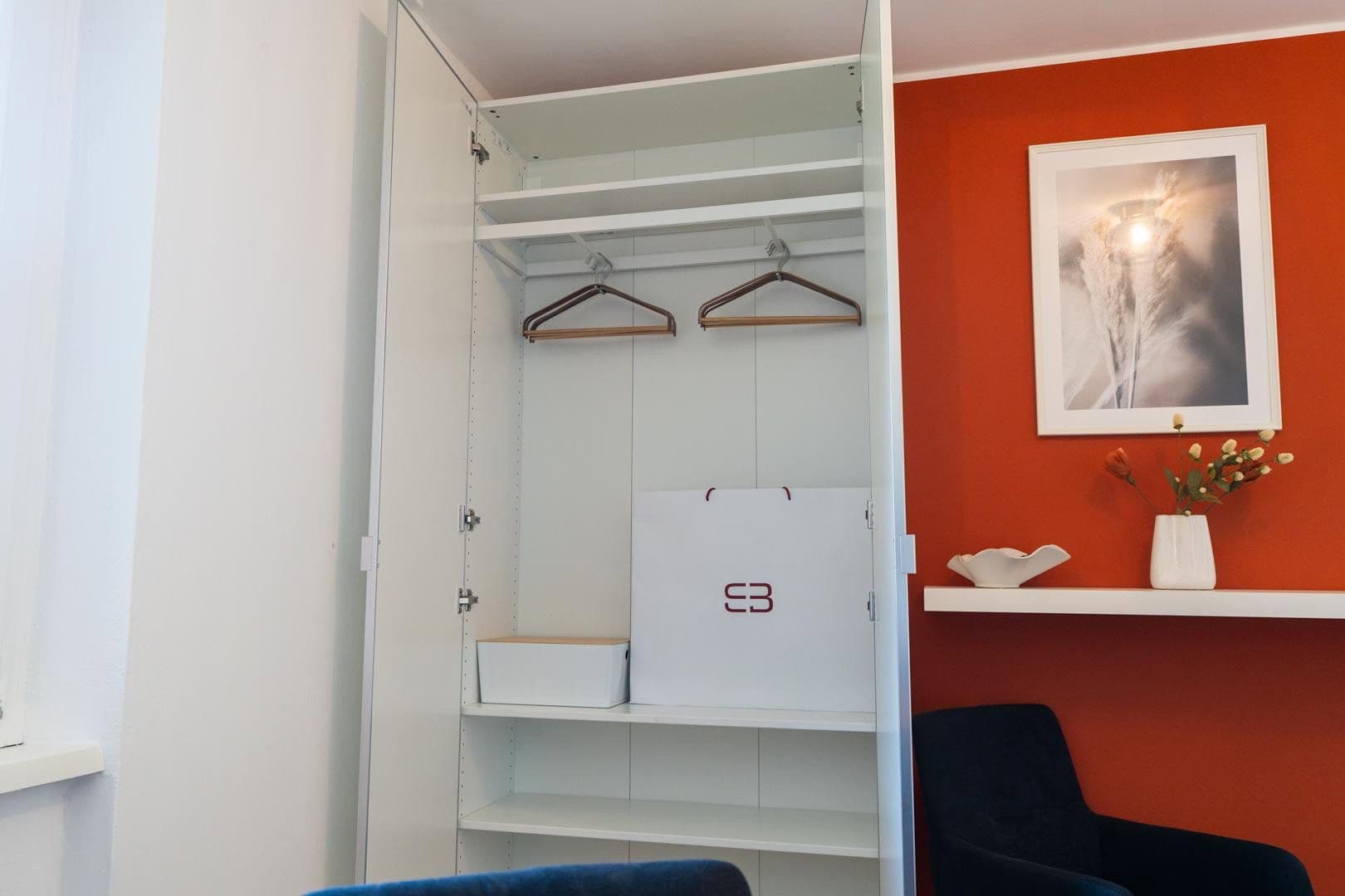 Pronájem bytu 1+1 25 m², Kleingmainer Gasse, Salzburg, Salcbursko Pronájem bytu 1+1 25 m², Kleingmainer Gasse, Salzburg, Salcbursko