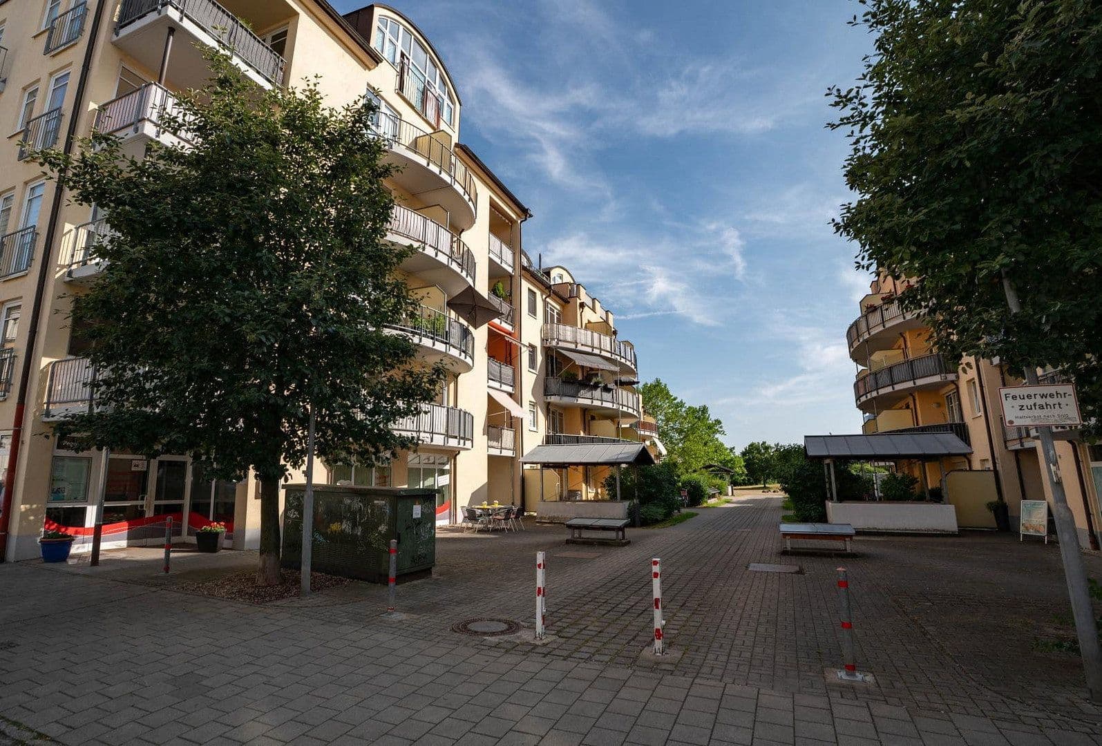 Prodej bytu 3+1 69 m², Bischofstraße 23, Leipzig, Sasko Prodej bytu 3+1 69 m², Bischofstraße 23, Leipzig, Sasko