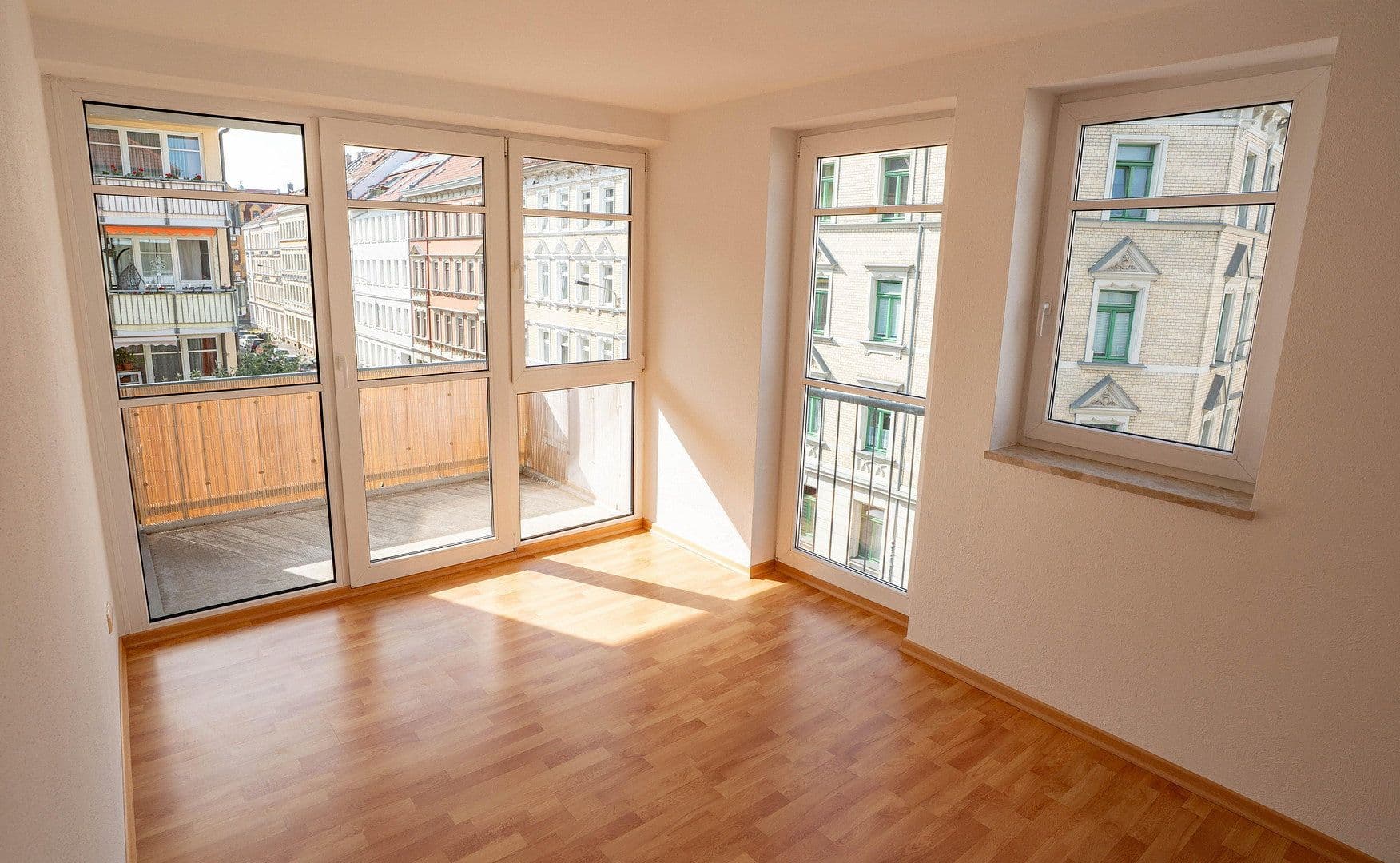 Prodej bytu 3+1 69 m², Bischofstraße 23, Leipzig, Sasko Prodej bytu 3+1 69 m², Bischofstraße 23, Leipzig, Sasko