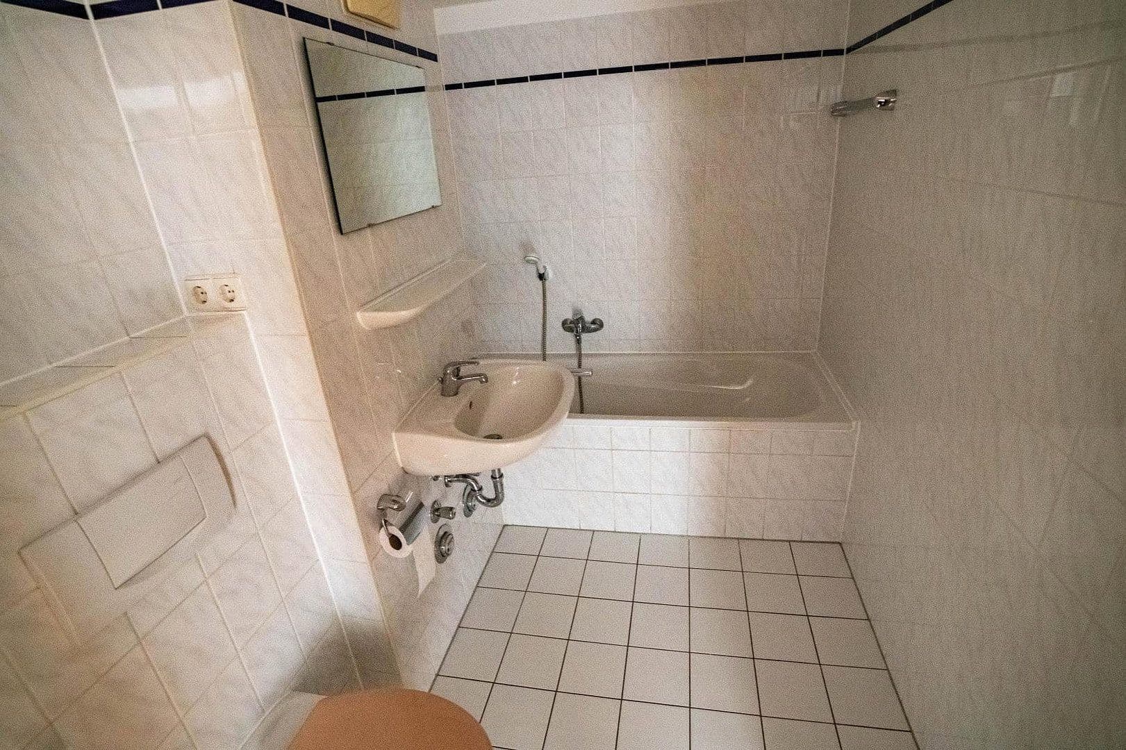 Prodej bytu 3+1 69 m², Bischofstraße 23, Leipzig, Sasko Prodej bytu 3+1 69 m², Bischofstraße 23, Leipzig, Sasko