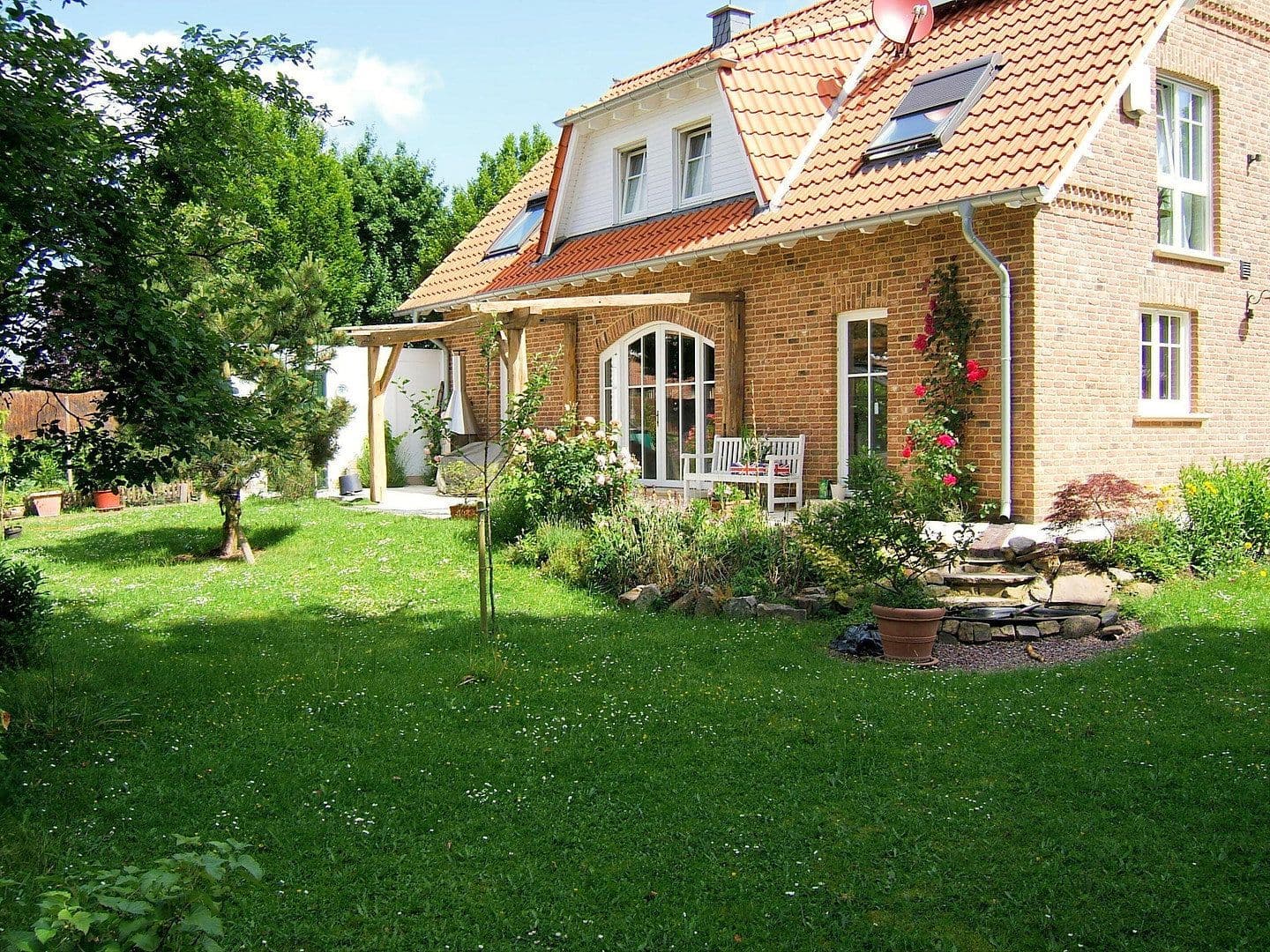 Prodej domu 167 m², pozemek 994 m², Kevelaer, Severní Porýní-Vestfálsko Prodej domu 167 m², pozemek 994 m², Kevelaer, Severní Porýní-Vestfálsko