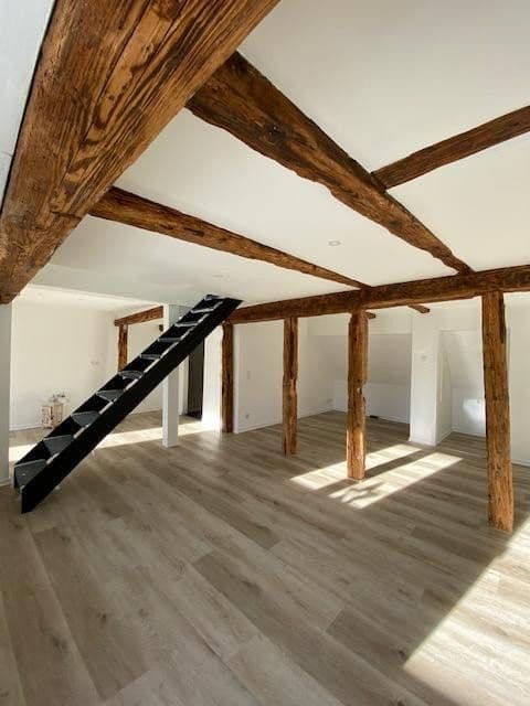 Pronájem bytu 3+kk 85 m², Schmalestr.1, Wiernsheim, Bádensko-Württembersko Pronájem bytu 3+kk 85 m², Schmalestr.1, Wiernsheim, Bádensko-Württembersko