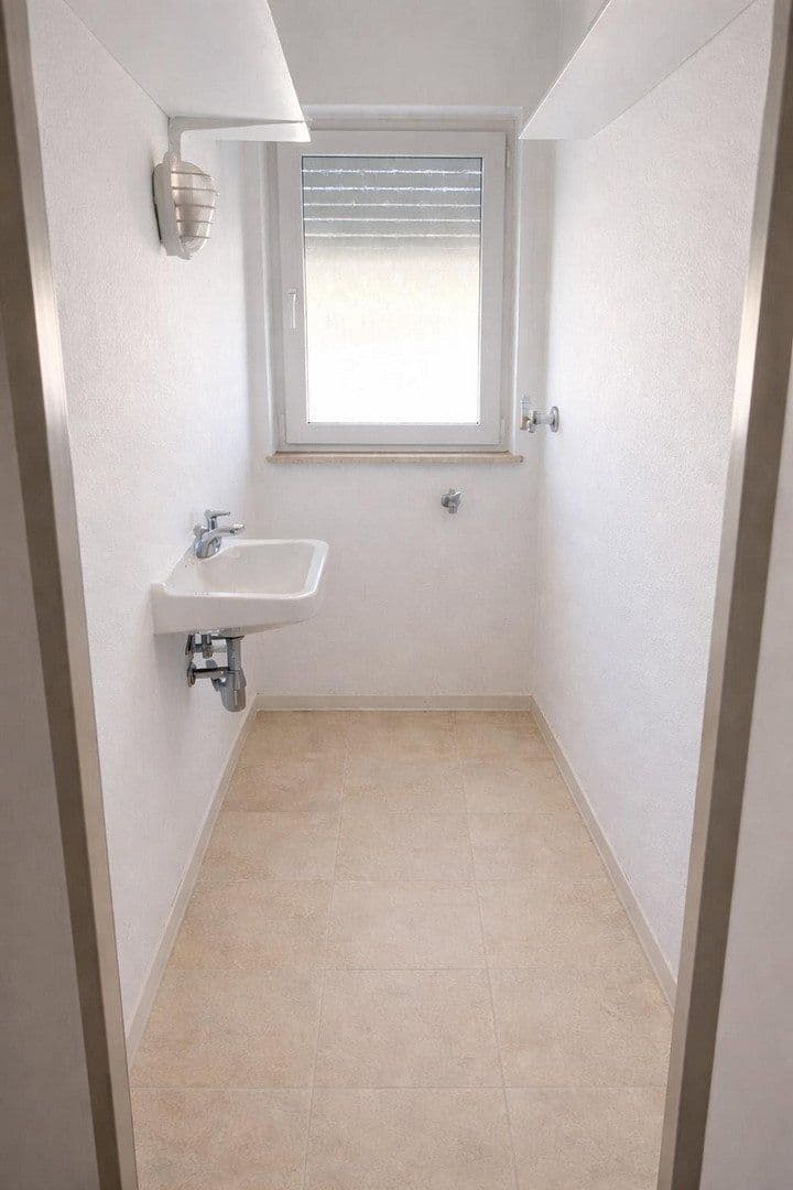 Pronájem bytu 3+1 79 m², Goethestraße 2, Heusenstamm, Hessen Pronájem bytu 3+1 79 m², Goethestraße 2, Heusenstamm, Hessen