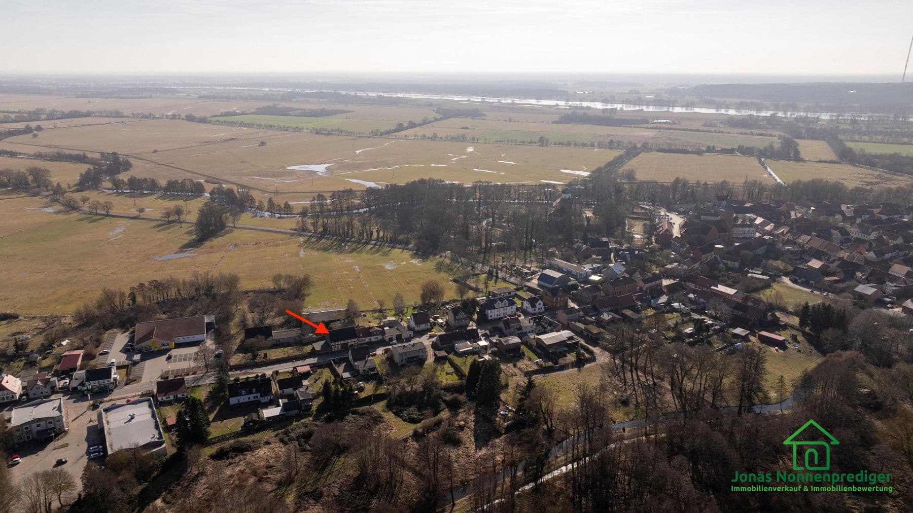 Prodej domu 131 m², pozemek 1.221 m², Berliner Straße 38a, Lenzen (Elbe), Braniborsko Prodej domu 131 m², pozemek 1.221 m², Berliner Straße 38a, Lenzen (Elbe), Braniborsko