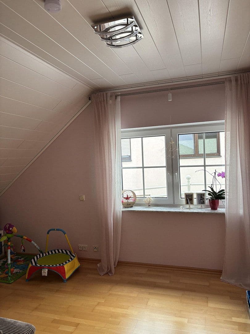 Prodej domu 235 m², pozemek 363 m², Dorsheim, Porýní-Falc Prodej domu 235 m², pozemek 363 m², Dorsheim, Porýní-Falc