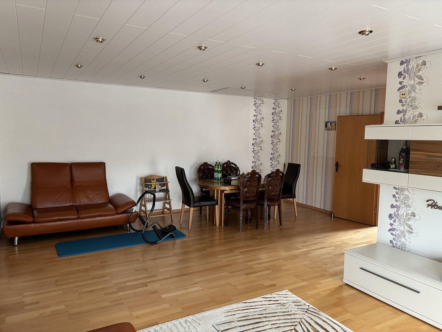 Prodej domu 235 m², pozemek 363 m², Dorsheim, Porýní-Falc Prodej domu 235 m², pozemek 363 m², Dorsheim, Porýní-Falc