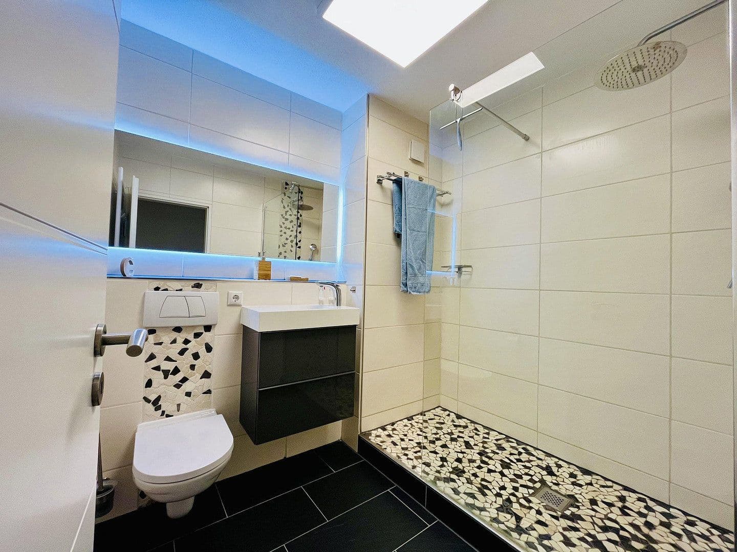 Pronájem bytu 3+1 105 m², Gilching, Bavorsko Pronájem bytu 3+1 105 m², Gilching, Bavorsko