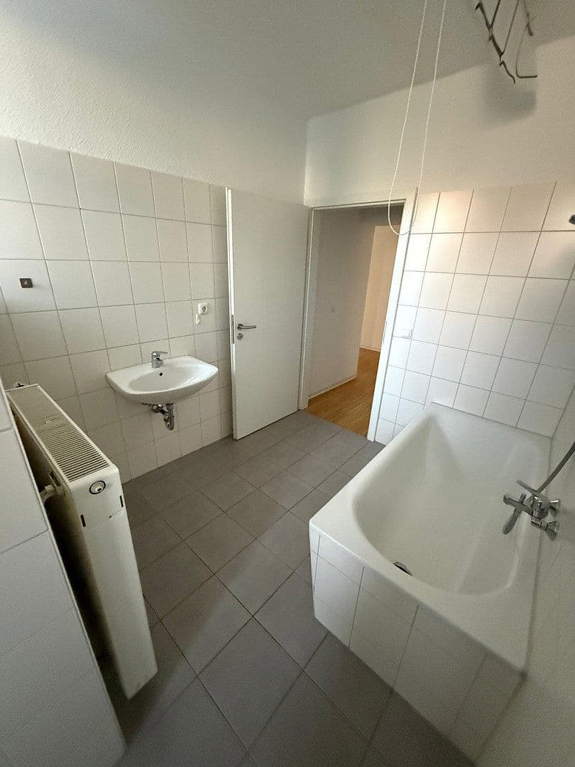 Pronájem bytu 2+1 62 m², Leonhardtstraße 32, Chemnitz, Sasko Pronájem bytu 2+1 62 m², Leonhardtstraße 32, Chemnitz, Sasko