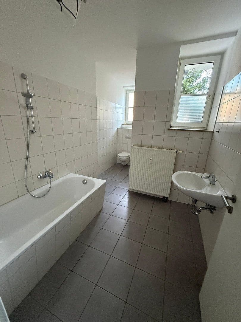 Pronájem bytu 2+1 62 m², Leonhardtstraße 32, Chemnitz, Sasko Pronájem bytu 2+1 62 m², Leonhardtstraße 32, Chemnitz, Sasko