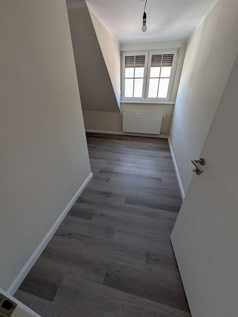 Pronájem bytu 4+1 108 m², Schmidtstraße 8, Rüdesheim am Rhein, Hessen Pronájem bytu 4+1 108 m², Schmidtstraße 8, Rüdesheim am Rhein, Hessen