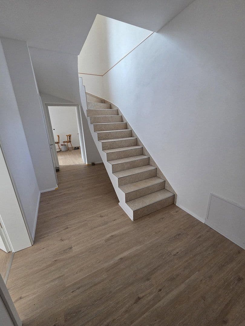 Pronájem domu 140 m², pozemek 3.000 m², Eibenberger Str 25A, Burkhardtsdorf, Sasko Pronájem domu 140 m², pozemek 3.000 m², Eibenberger Str 25A, Burkhardtsdorf, Sasko