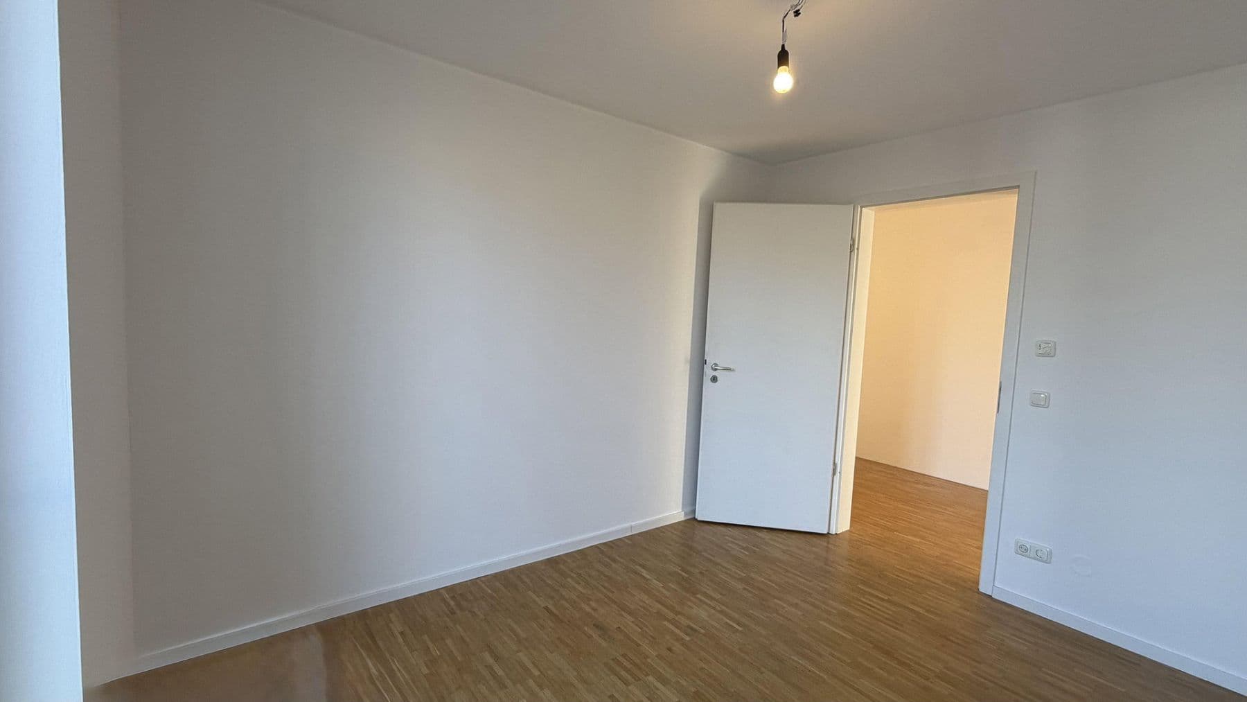 Prodej bytu 4+1 92 m², München, Bavorsko Prodej bytu 4+1 92 m², München, Bavorsko