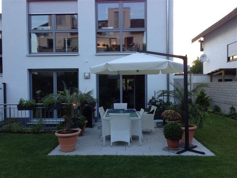 Pronájem domu 189 m², pozemek 343 m², Im Brünnel 26A, Hirschberg an der Bergstraße, Bádensko-Württembersko Pronájem domu 189 m², pozemek 343 m², Im Brünnel 26A, Hirschberg an der Bergstraße, Bádensko-Württembersko