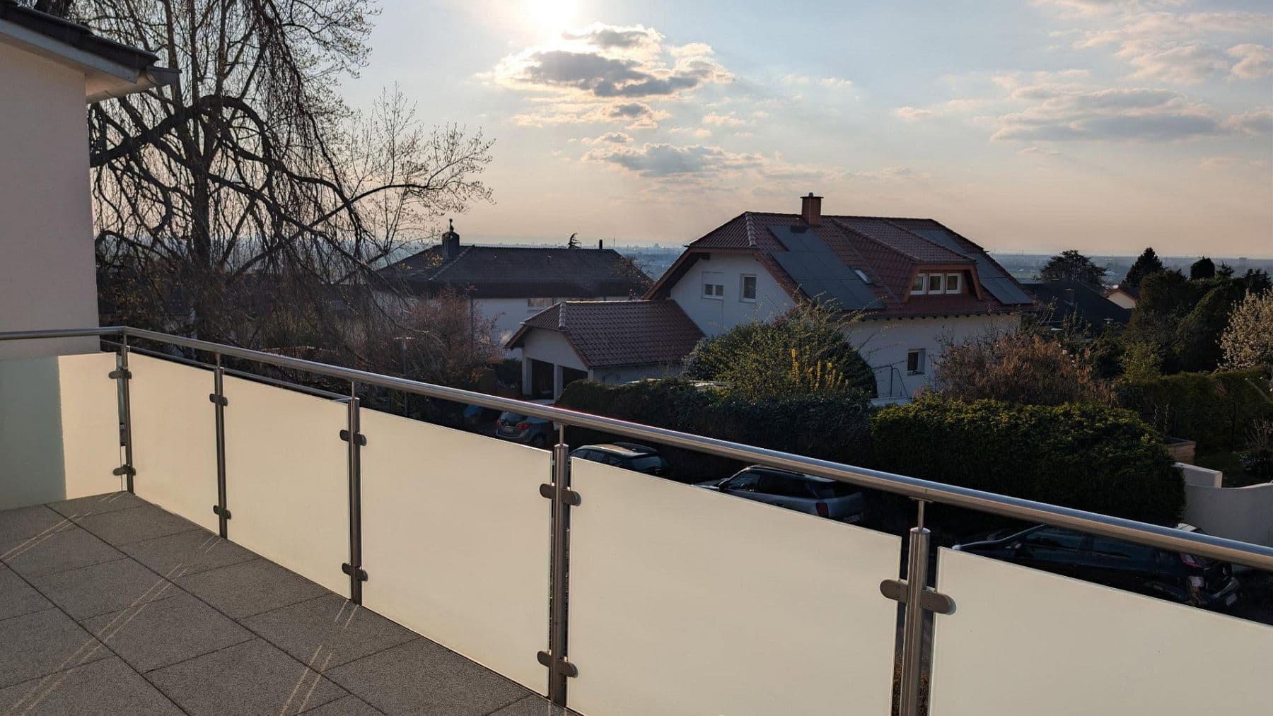 Pronájem domu 189 m², pozemek 343 m², Im Brünnel 26A, Hirschberg an der Bergstraße, Bádensko-Württembersko Pronájem domu 189 m², pozemek 343 m², Im Brünnel 26A, Hirschberg an der Bergstraße, Bádensko-Württembersko