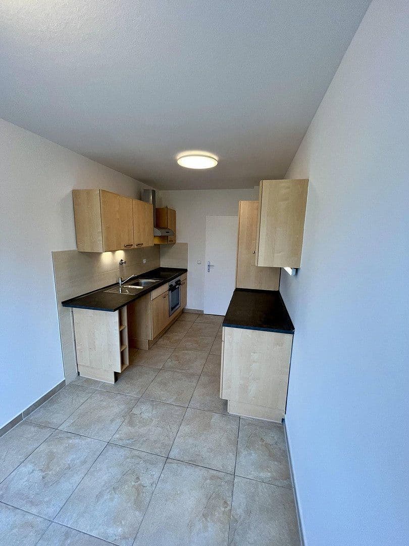 Prodej bytu 3+1 80 m², Dahlemer Weg 93, Berlin, Berlín Prodej bytu 3+1 80 m², Dahlemer Weg 93, Berlin, Berlín