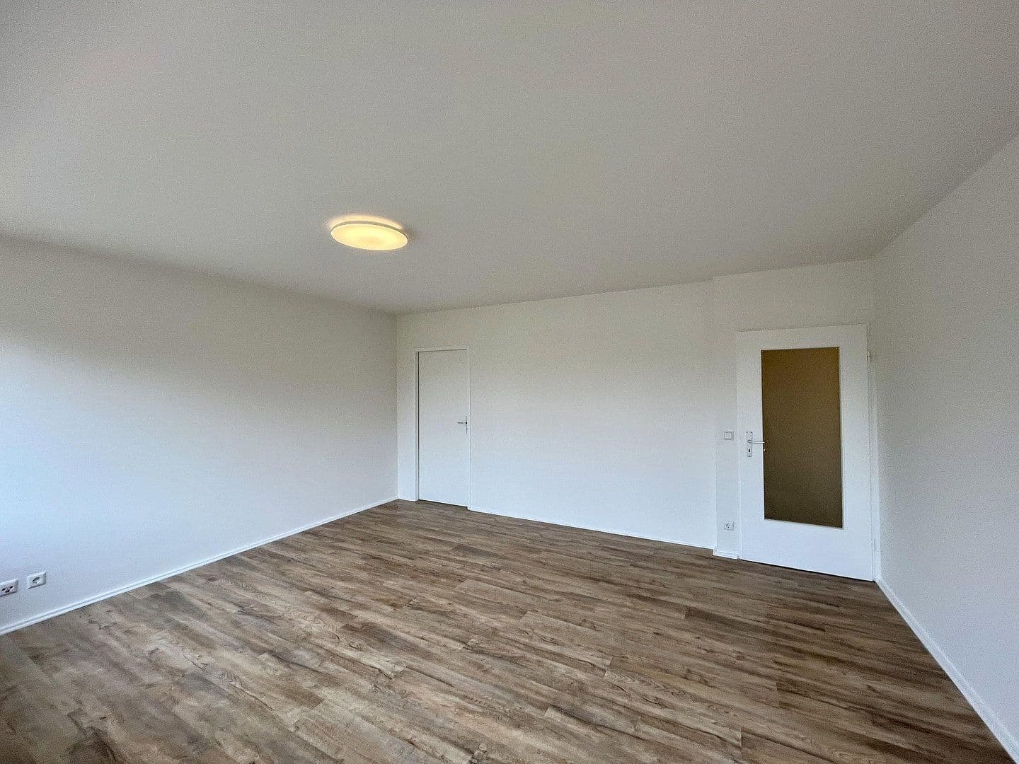 Prodej bytu 3+1 80 m², Dahlemer Weg 93, Berlin, Berlín Prodej bytu 3+1 80 m², Dahlemer Weg 93, Berlin, Berlín