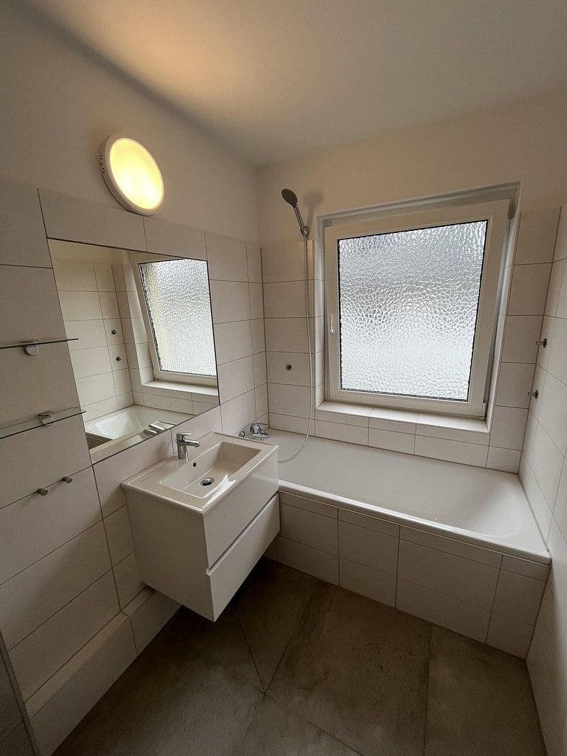 Prodej bytu 3+1 80 m², Dahlemer Weg 93, Berlin, Berlín Prodej bytu 3+1 80 m², Dahlemer Weg 93, Berlin, Berlín