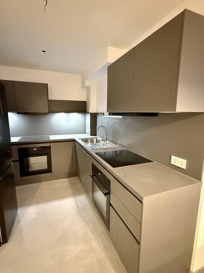 Pronájem bytu 1+1 25 m², Hoheneckstrasse 87, München, Bavorsko Pronájem bytu 1+1 25 m², Hoheneckstrasse 87, München, Bavorsko