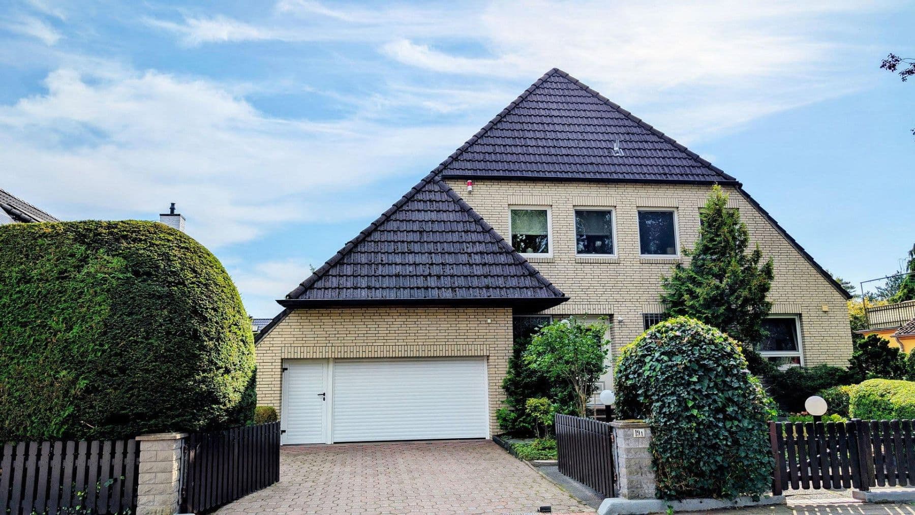 Prodej domu 295 m², pozemek 1.070 m², Bremen, Bremen Prodej domu 295 m², pozemek 1.070 m², Bremen, Bremen