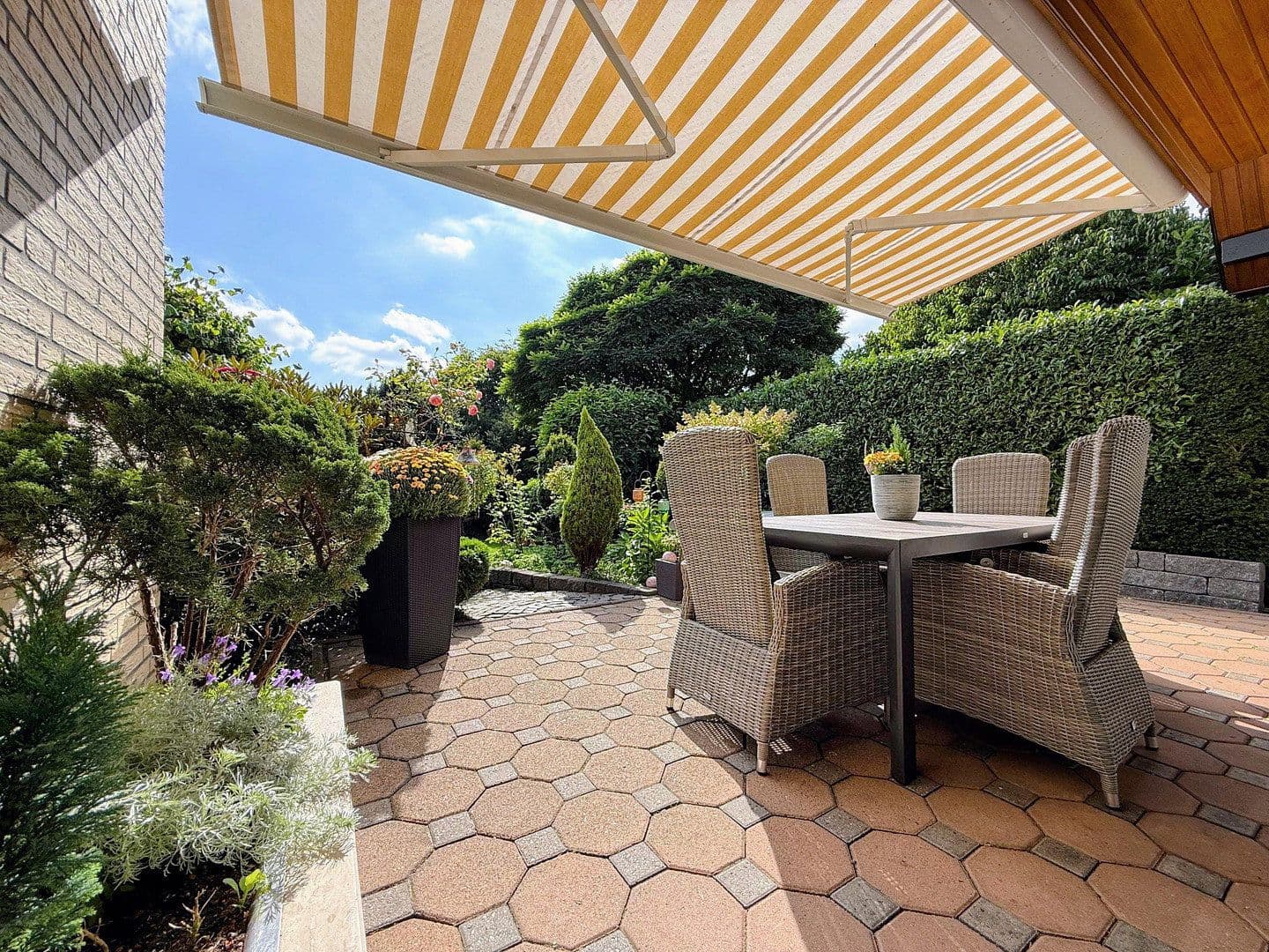 Prodej domu 295 m², pozemek 1.070 m², Bremen, Bremen Prodej domu 295 m², pozemek 1.070 m², Bremen, Bremen