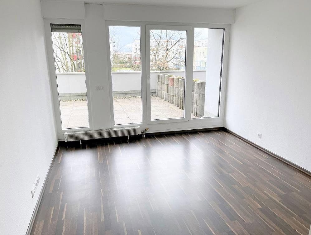 Pronájem bytu 3+kk 143 m², Karlsruhe-Neureut, Bádensko-Württembersko Pronájem bytu 3+kk 143 m², Karlsruhe-Neureut, Bádensko-Württembersko