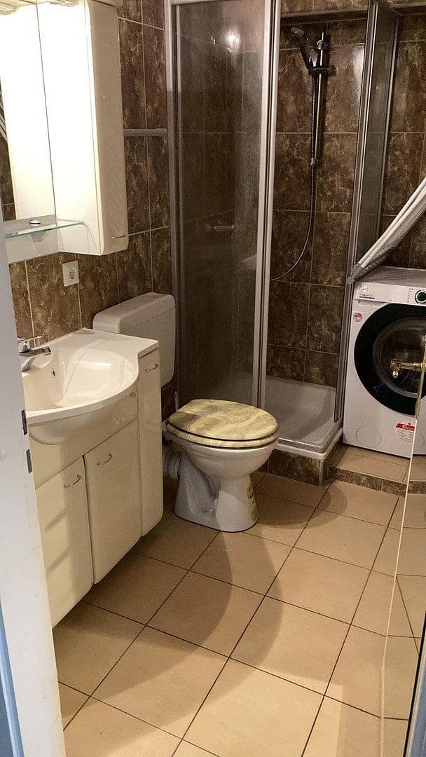 Pronájem bytu 1+1 30 m², Rosenbergstraße 44, Heilbronn, Bádensko-Württembersko Pronájem bytu 1+1 30 m², Rosenbergstraße 44, Heilbronn, Bádensko-Württembersko